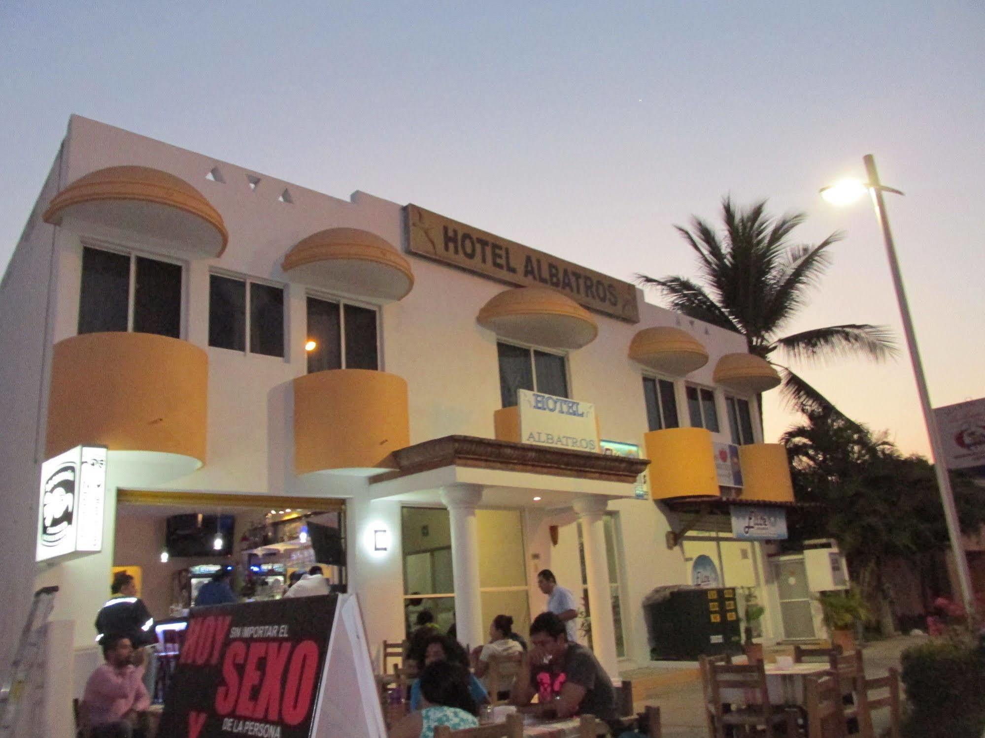 Hotel Albatros Manzanillo Exterior foto